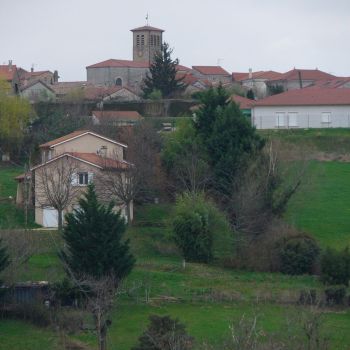 2._vue_sur_le_village.jpg